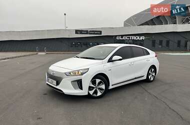 Седан Hyundai Ioniq Electric 2017 в Львове