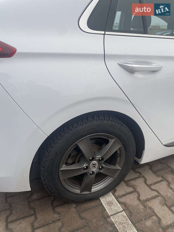 Лифтбек Hyundai Ioniq Electric 2019 в Житомире