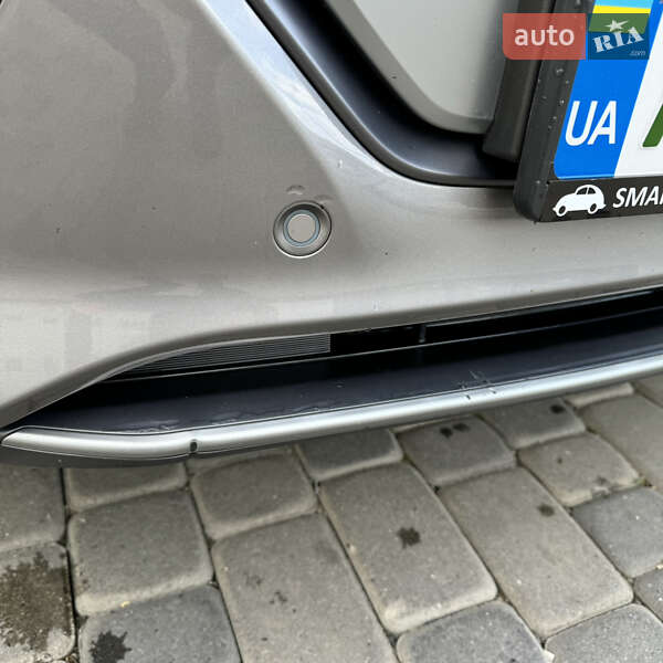 Ліфтбек Hyundai Ioniq Electric 2020 в Мукачевому