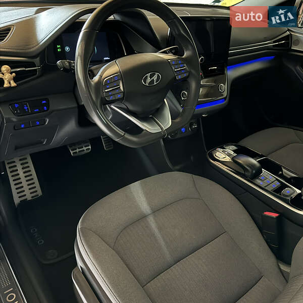 Ліфтбек Hyundai Ioniq Electric 2020 в Мукачевому