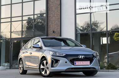 Ліфтбек Hyundai Ioniq Electric 2019 в Тернополі