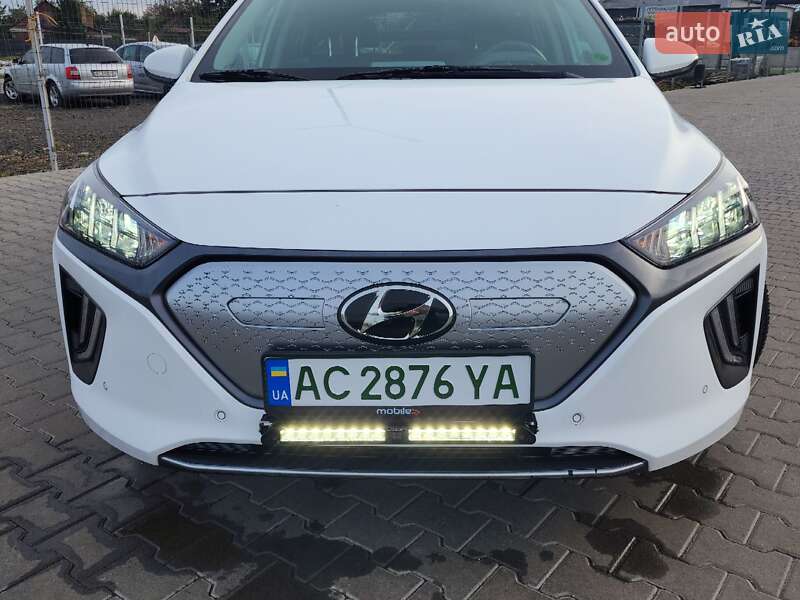 Лифтбек Hyundai Ioniq Electric 2019 в Нововолынске