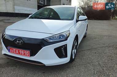 Ліфтбек Hyundai Ioniq Electric 2019 в Харкові