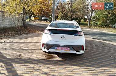 Ліфтбек Hyundai Ioniq Electric 2021 в Києві