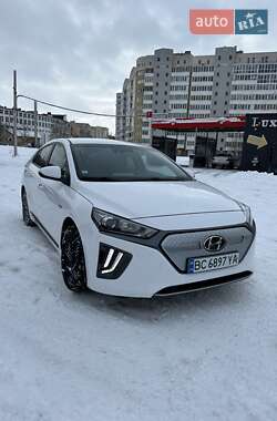 Ліфтбек Hyundai Ioniq Electric 2020 в Львові