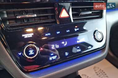 Ліфтбек Hyundai Ioniq Electric 2019 в 