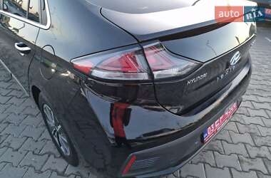 Ліфтбек Hyundai Ioniq Electric 2019 в 