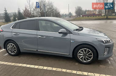 Лифтбек Hyundai Ioniq Electric 2019 в Волочиске