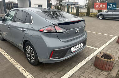 Лифтбек Hyundai Ioniq Electric 2019 в Волочиске