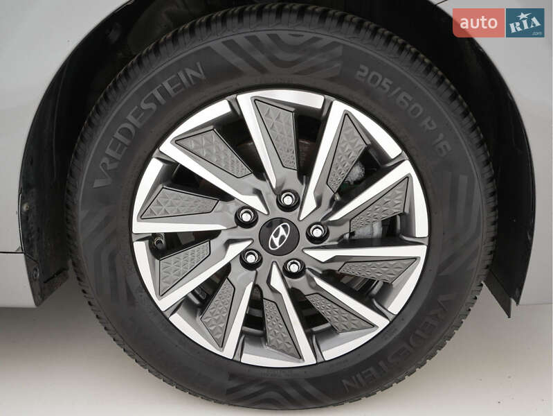 Лифтбек Hyundai Ioniq Electric 2019 в Виноградове фото 5 Лифтбек Hyundai Ioniq Electric 2019 в Виноградове