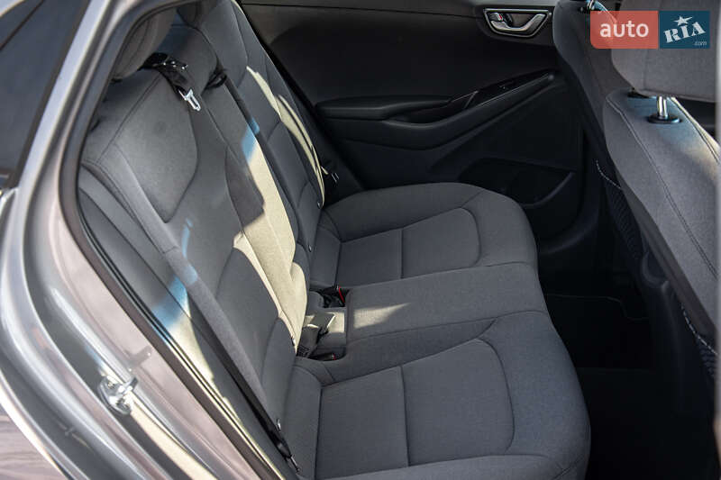 Лифтбек Hyundai Ioniq Electric 2021 в Житомире