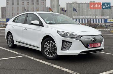 Ліфтбек Hyundai Ioniq Electric 2021 в Києві