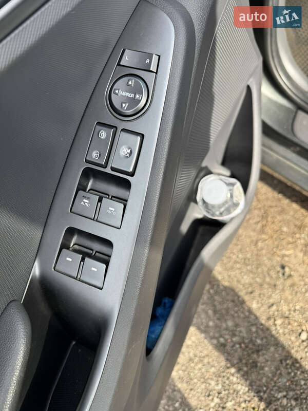 Лифтбек Hyundai Ioniq Electric 2021 в Чернигове