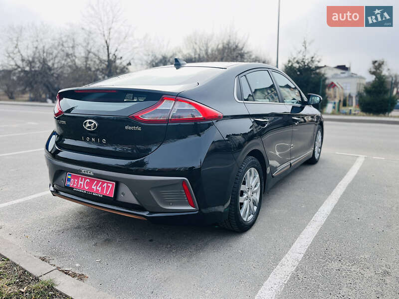Ліфтбек Hyundai Ioniq Electric 2018 в Рівному