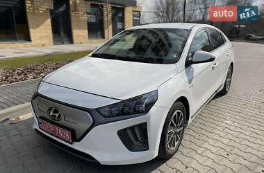 Лифтбек Hyundai Ioniq Electric 2020 в Кропивницком
