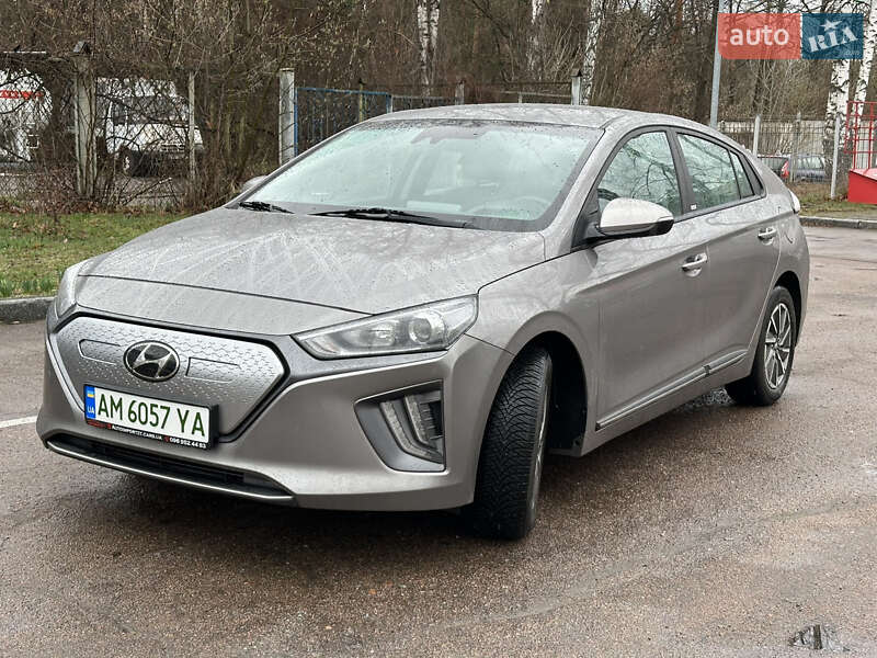 Лифтбек Hyundai Ioniq Electric 2021 в Житомире