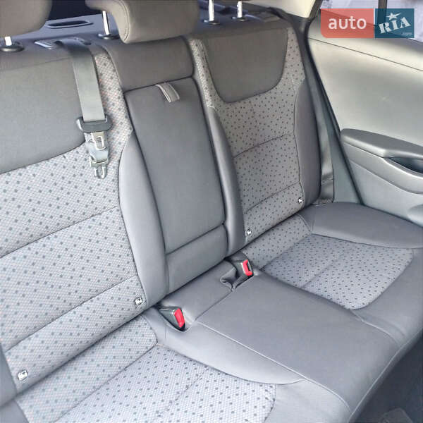 Лифтбек Hyundai Ioniq Electric 2019 в Киеве