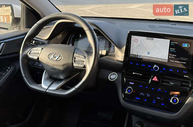 Лифтбек Hyundai Ioniq Electric 2019 в 