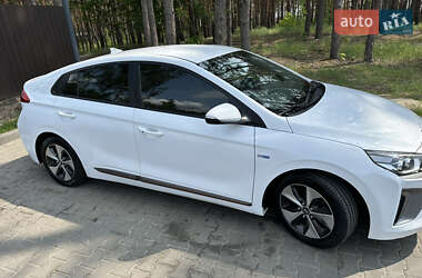 Лифтбек Hyundai Ioniq Electric 2018 в 
