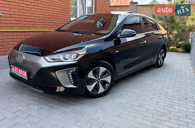 Лифтбек Hyundai Ioniq Electric 2017 в Виннице