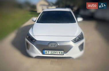 Ліфтбек Hyundai Ioniq Electric 2018 в Івано-Франківську