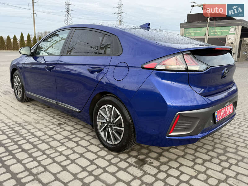 Ліфтбек Hyundai Ioniq Electric 2020 в Львові