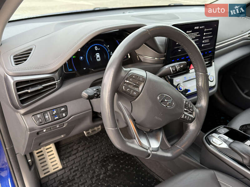 Ліфтбек Hyundai Ioniq Electric 2020 в Львові