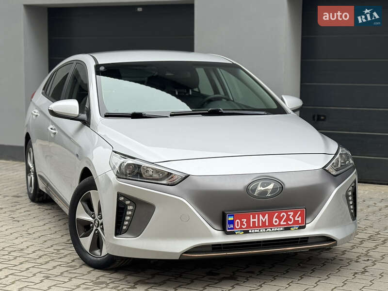 Лифтбек Hyundai Ioniq Electric 2017 в Тернополе фото 7 Лифтбек Hyundai Ioniq Electric 2017 в Тернополе