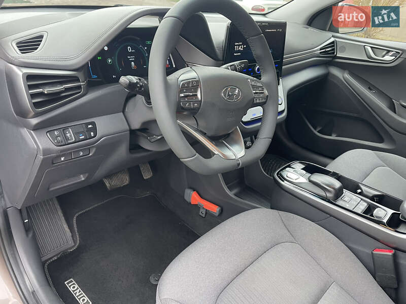 Лифтбек Hyundai Ioniq Electric 2021 в Бахмаче