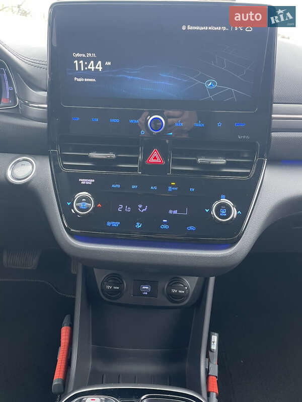 Лифтбек Hyundai Ioniq Electric 2021 в Бахмаче