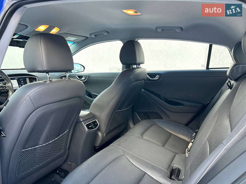 Лифтбек Hyundai Ioniq Electric 2019 в Виннице фото 12 Лифтбек Hyundai Ioniq Electric 2019 в Виннице
