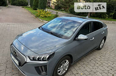 Ліфтбек Hyundai Ioniq 2021 в 