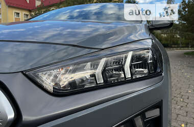 Ліфтбек Hyundai Ioniq 2021 в 