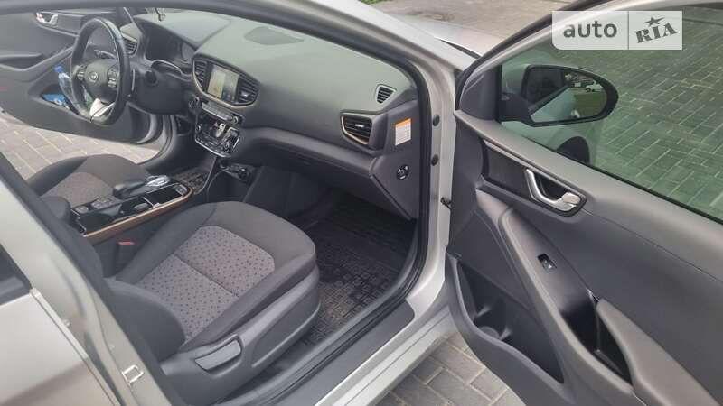 Лифтбек Hyundai Ioniq 2019 в Кропивницком