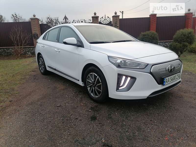 Ліфтбек Hyundai Ioniq 2021 в Переяславі