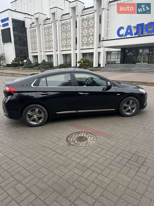 Хетчбек Hyundai Ioniq 2017 в Тернополі