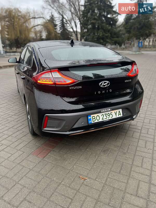 Хетчбек Hyundai Ioniq 2017 в Тернополі