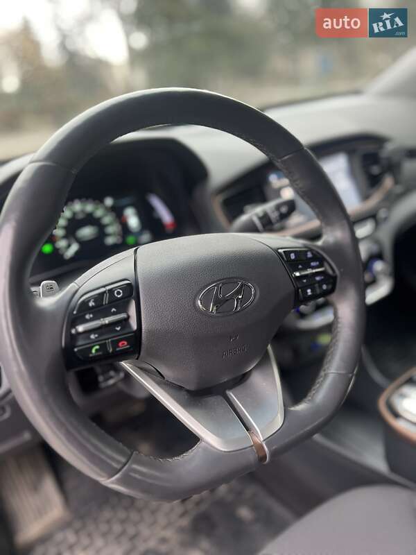 Хетчбек Hyundai Ioniq 2017 в Тернополі
