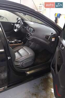 Хэтчбек Hyundai Ioniq 2017 в Каменском