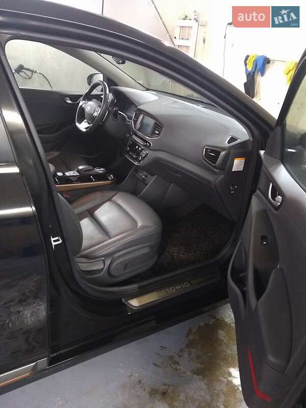 Хэтчбек Hyundai Ioniq 2017 в Каменском фото 6 Хэтчбек Hyundai Ioniq 2017 в Каменском