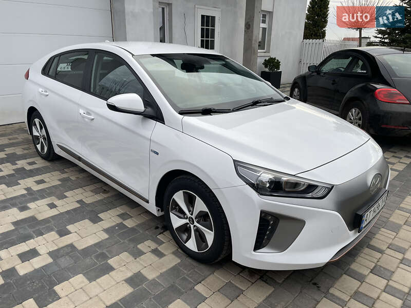 Хетчбек Hyundai Ioniq 2017 в Одесі