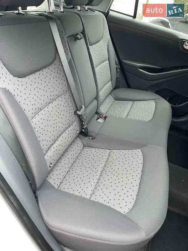 Хетчбек Hyundai Ioniq 2017 в Одесі