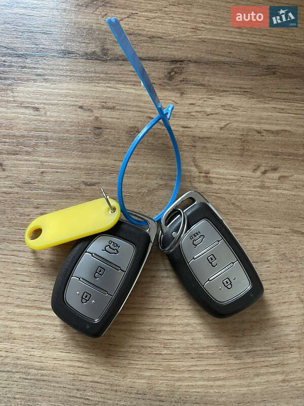 Хетчбек Hyundai Ioniq 2017 в Одесі