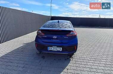 Хэтчбек Hyundai Ioniq 2018 в 
