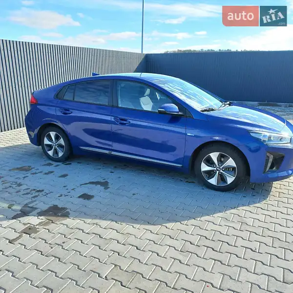 Hyundai Ioniq