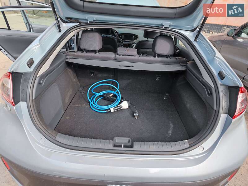 Хэтчбек Hyundai Ioniq 2017 в Днепре