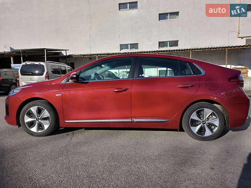 Ліфтбек Hyundai Ioniq 2019 в Дніпрі