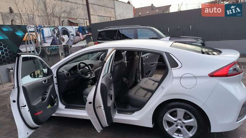 Ліфтбек Hyundai Ioniq 2019 в Івано-Франківську фото 5 Ліфтбек Hyundai Ioniq 2019 в Івано-Франківську