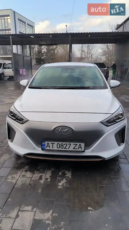 Hyundai Ioniq