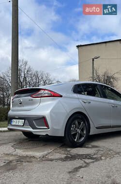 Хетчбек Hyundai Ioniq 2017 в Білгороді-Дністровському